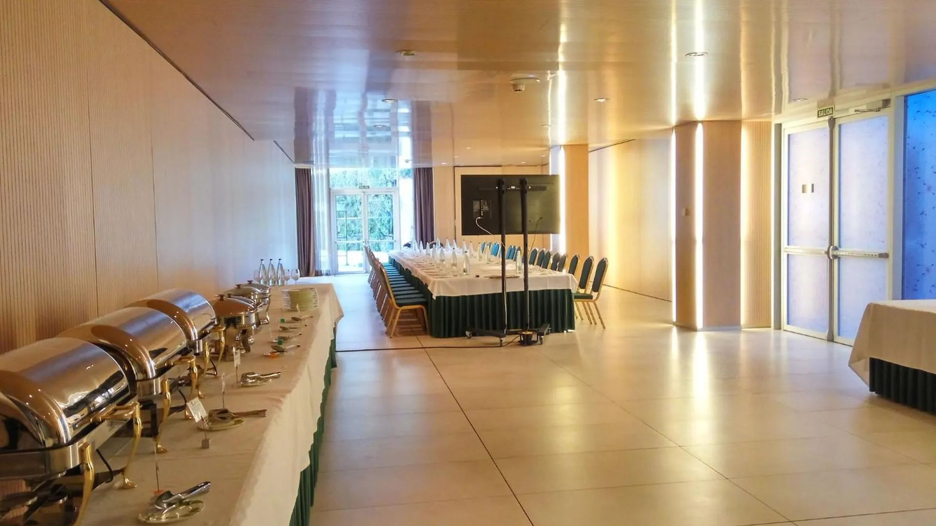 Hotel Jardines De Uleta Suites Βιτόρια-Γκαστέις 4*,