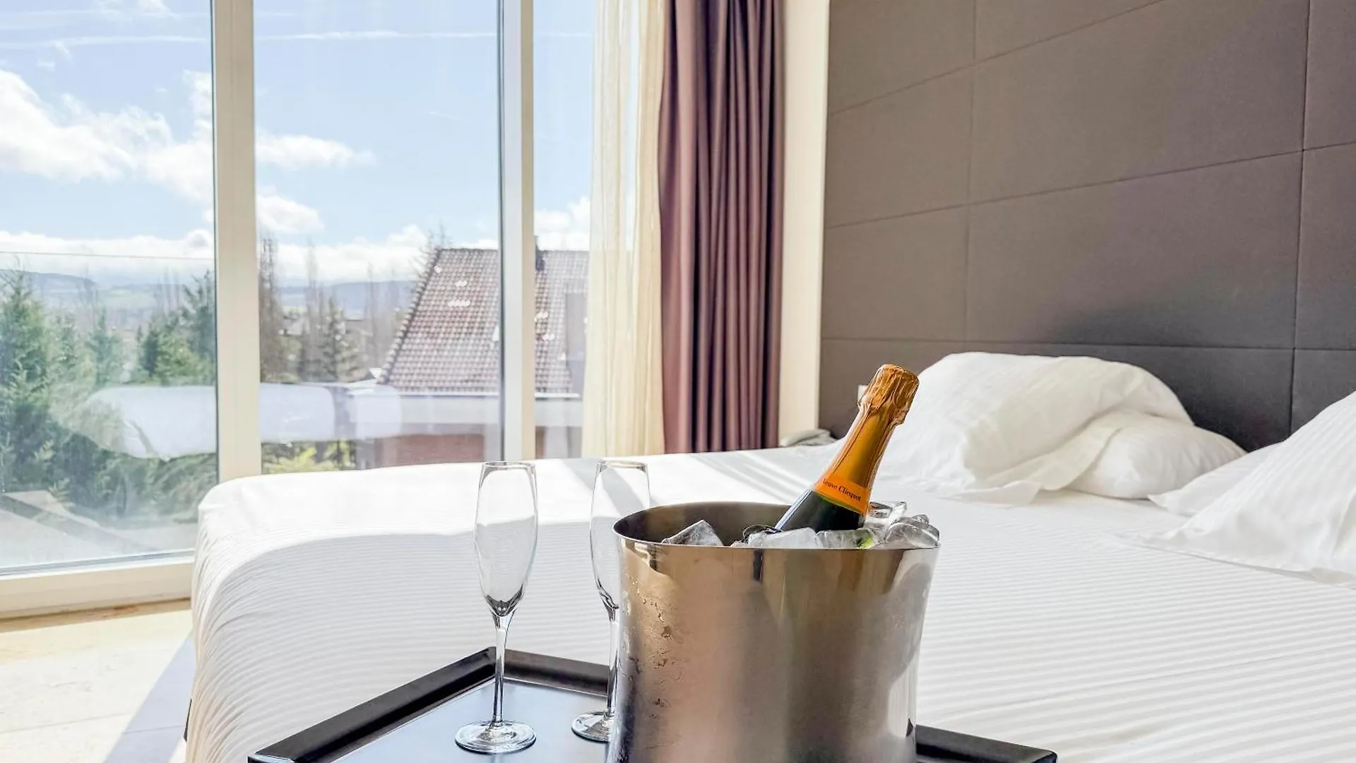 Hotel Jardines De Uleta Suites Vitoria-Gasteiz 4*,
