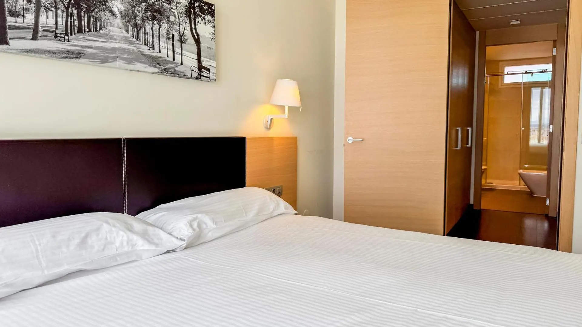 Hotel Jardines De Uleta Suites Vitoria-Gasteiz