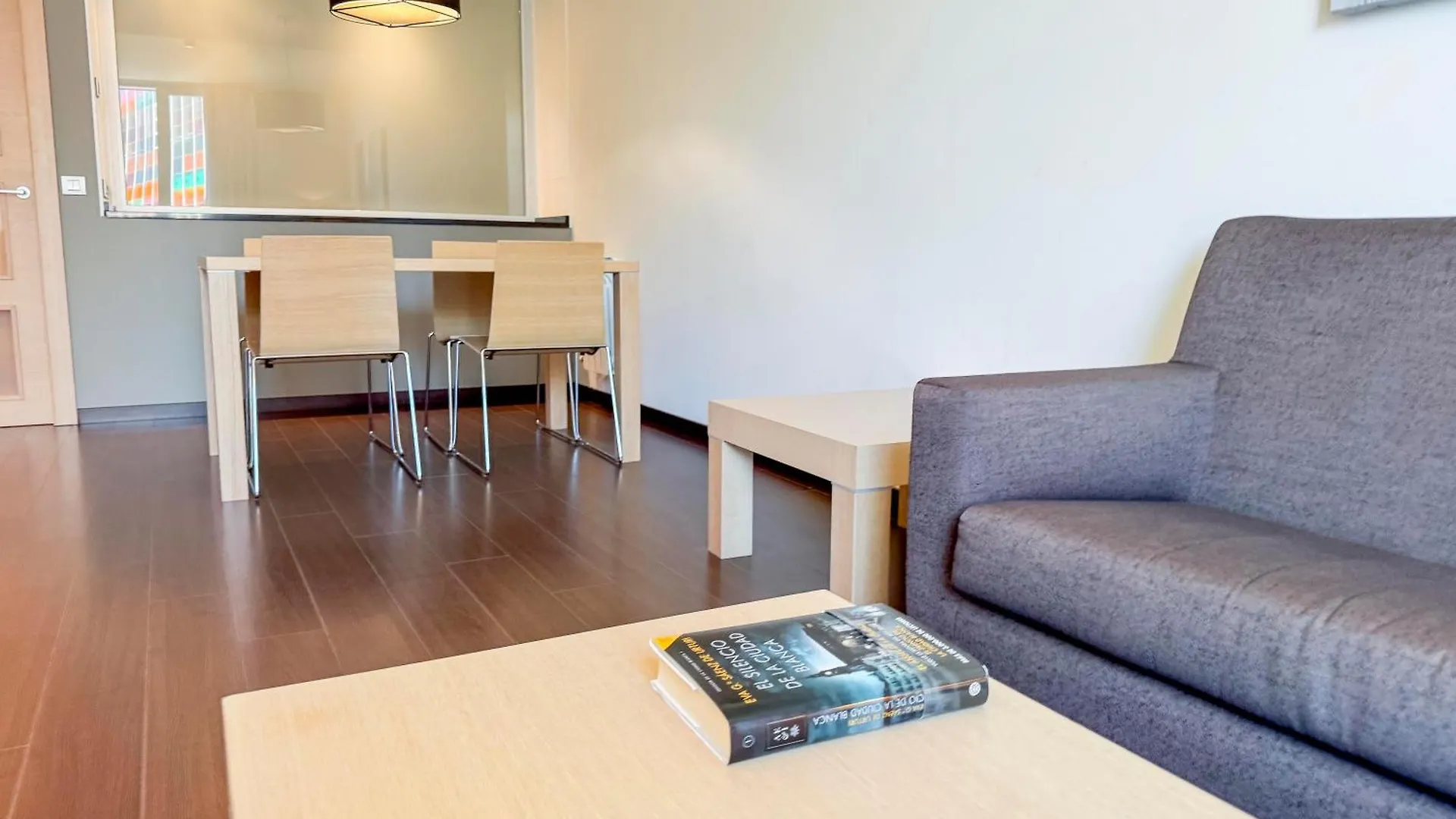Hotel Jardines De Uleta Suites Vitoria-Gasteiz Spain