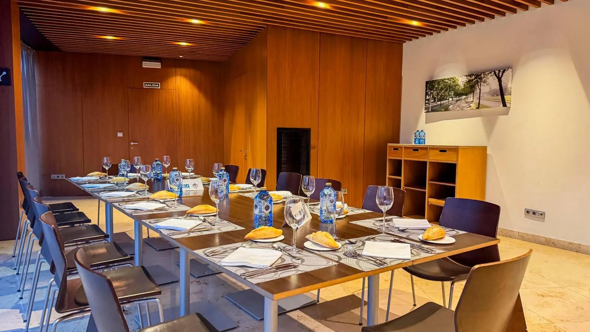 Aparthotel Hotel Jardines De Uleta Suites Vitoria-Gasteiz